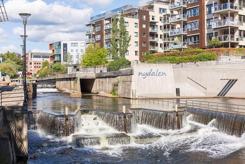 Nydalen/Storo- Ved T-Banestasjon Apartment Oslo Exterior photo